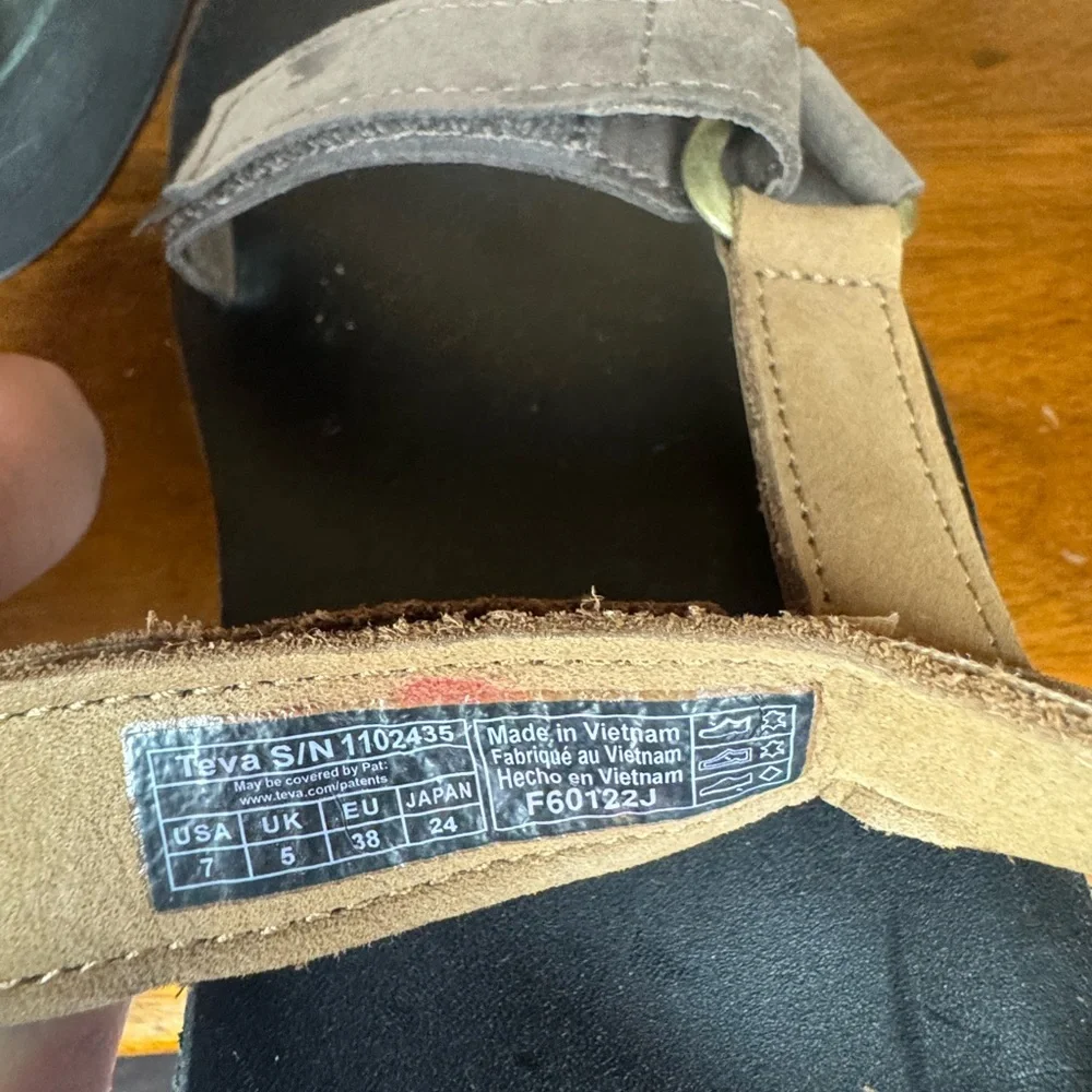 Teva Dual-Tone Sandals in Brown and Tan Midform - Picture 6 of 7